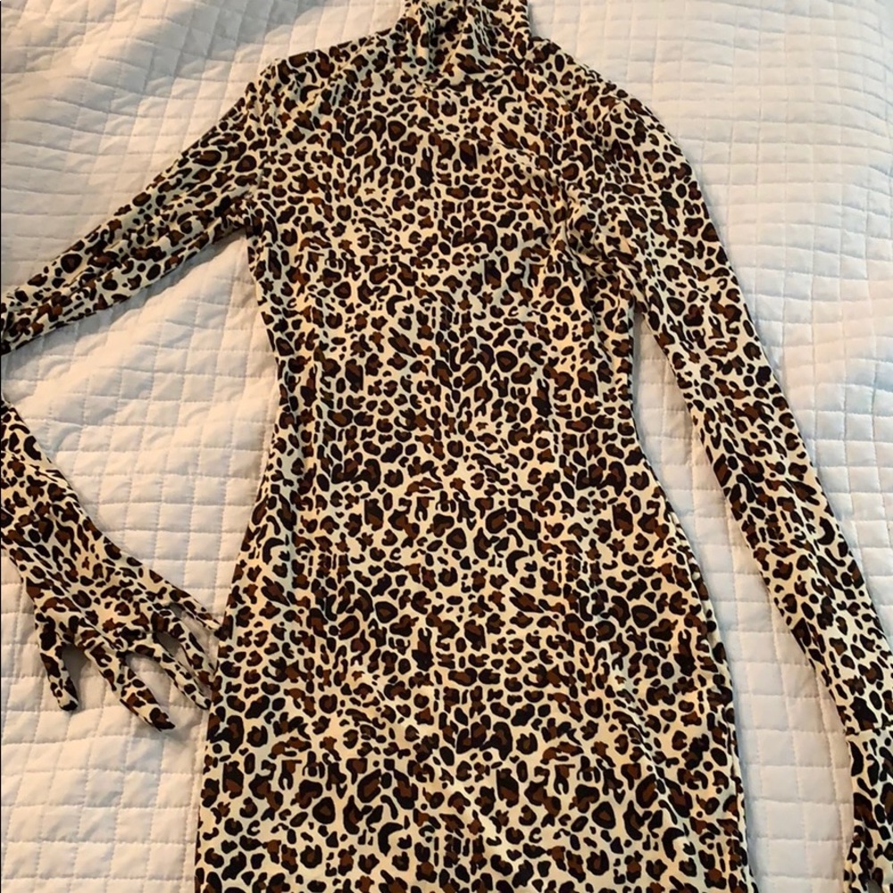 New never worn ninethirty leopard dress